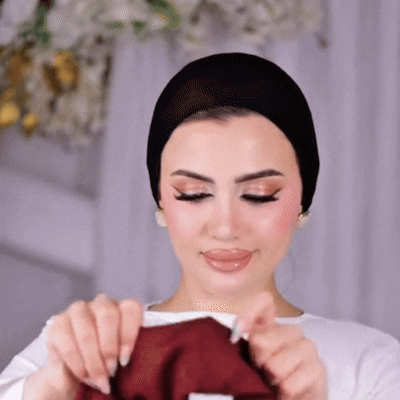 Güneş Korumalı Şapkalı Baş Örtüsü